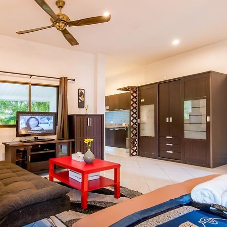 Tananza Resort & Homestay Phuket Nai Harn Ngoại thất bức ảnh