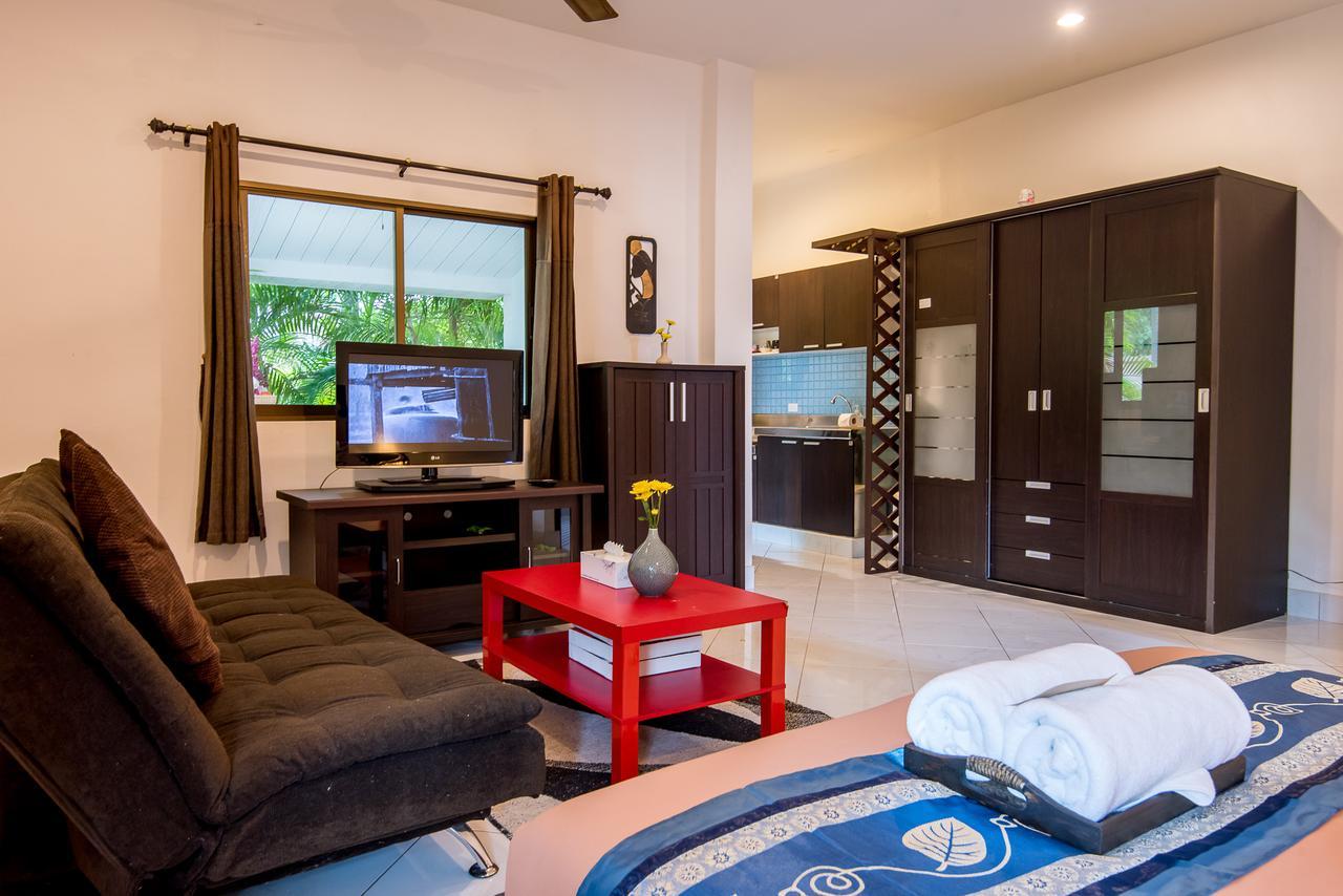 Tananza Resort & Homestay Phuket Nai Harn Ngoại thất bức ảnh